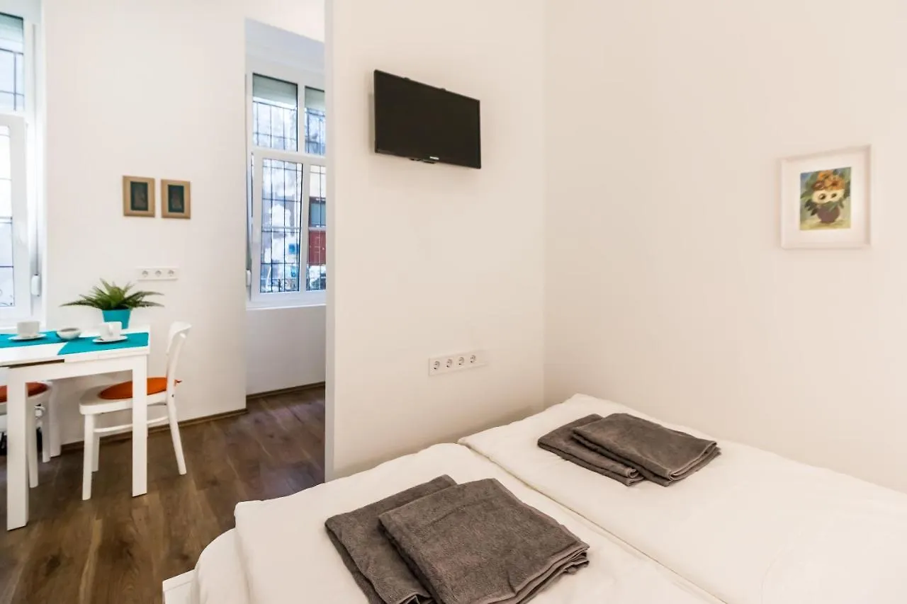 Cosy Studios In The Heart Of The City Budapest